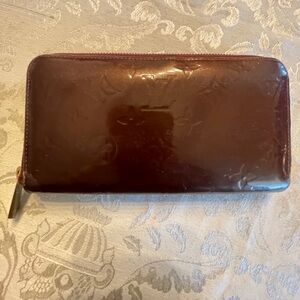 LOUIS VUITTON BURGUNDY VERNIS ZIP AROUND WALLET